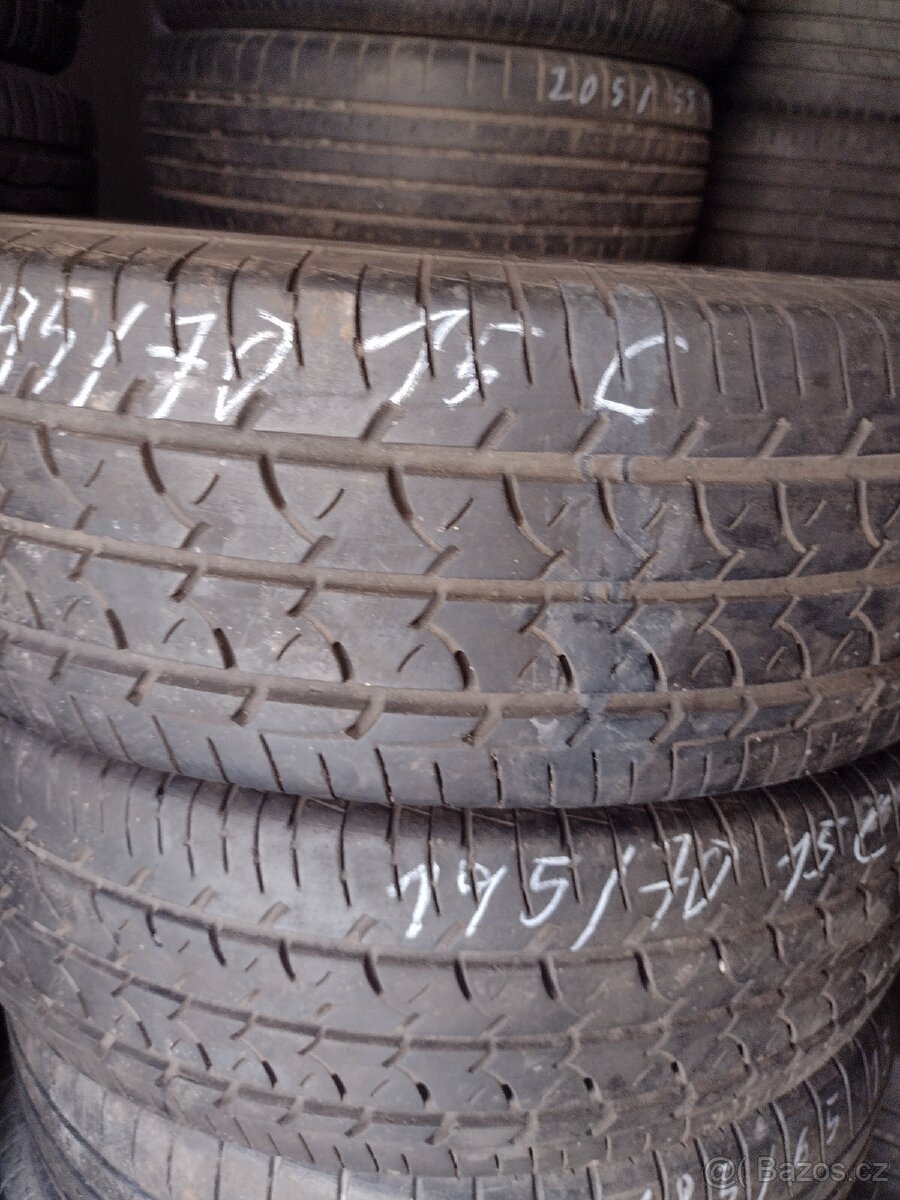 Letní pneu 195/70 R15 C 104/102R Barum Vanis