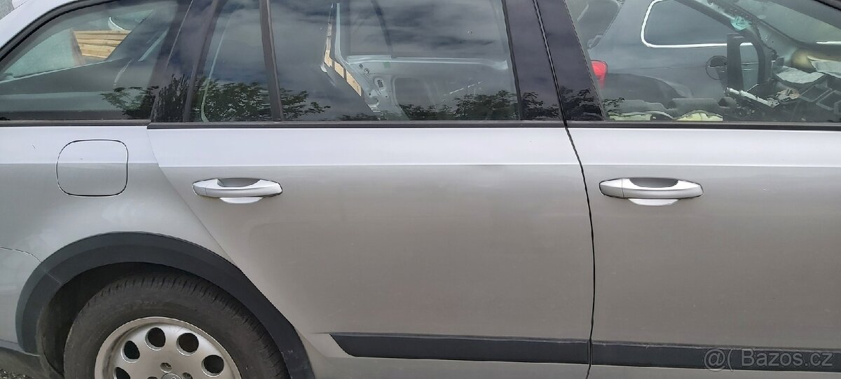 Dvere Octavia 3