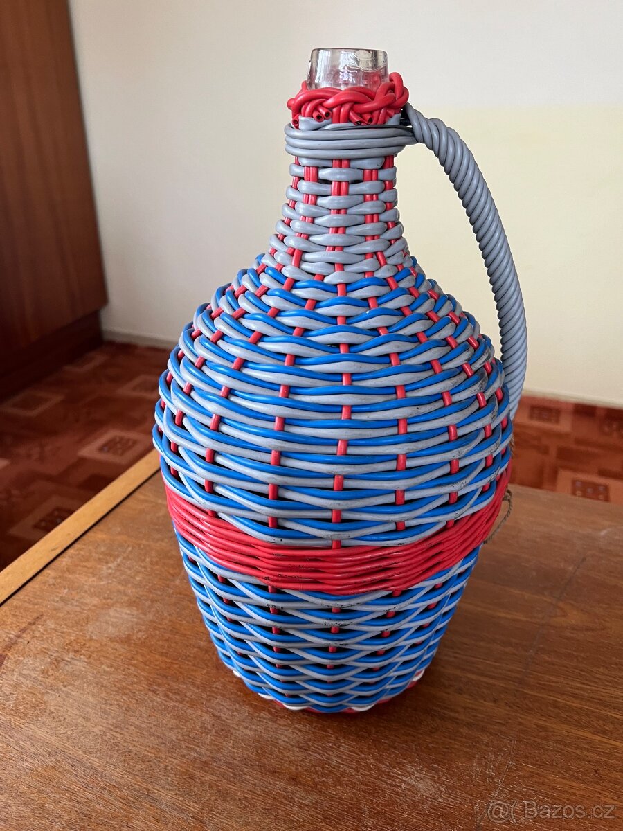 Starý džbán