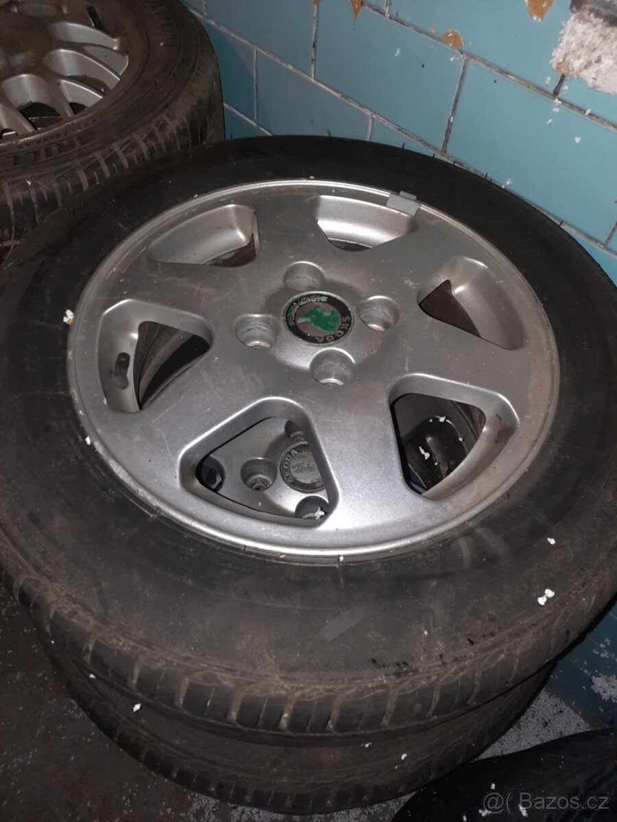 Alu kola 4x100