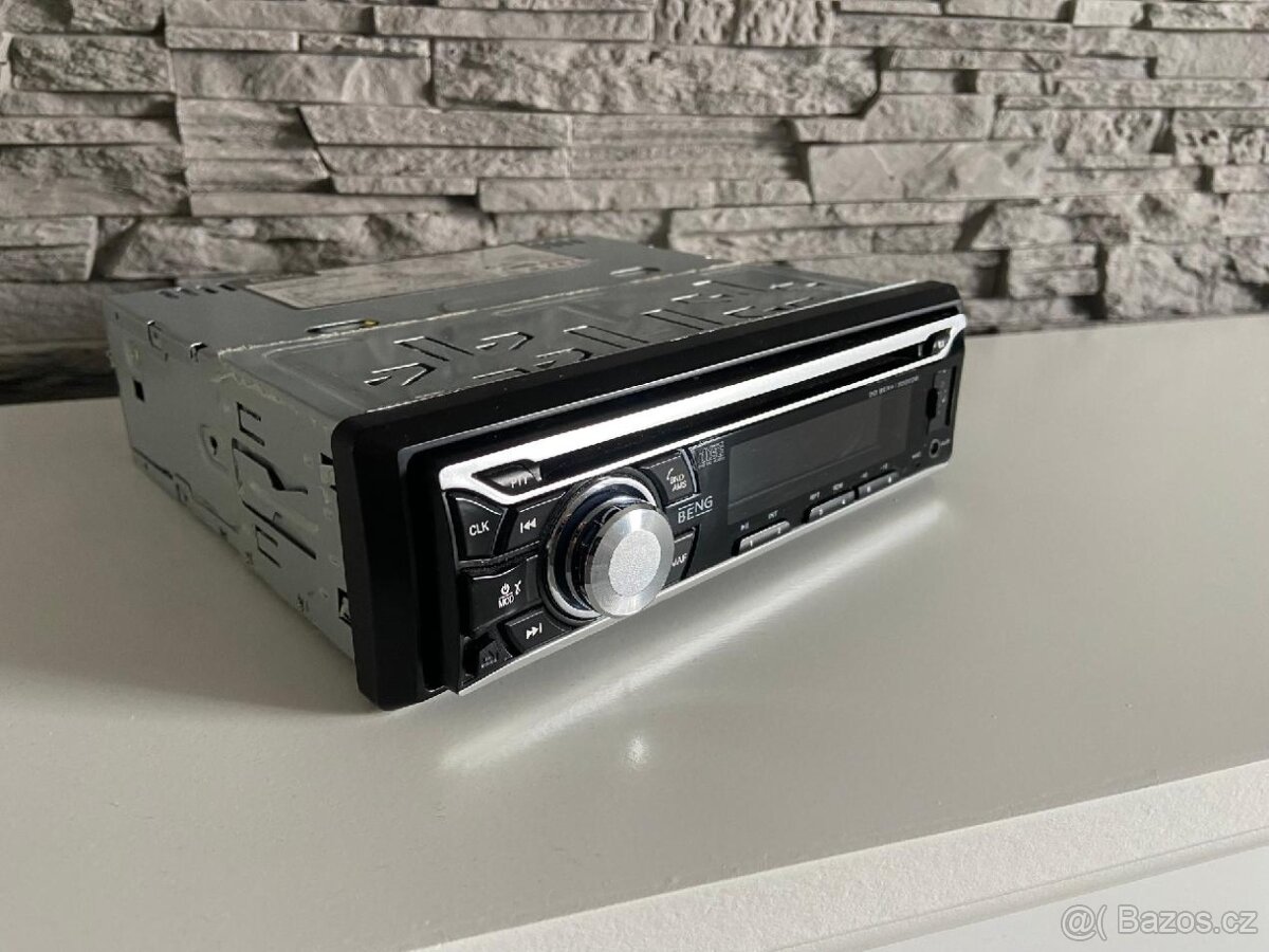 Autorádio BT/CD/MP3/USB/SD/AUX/FM/AM... TOP STAV