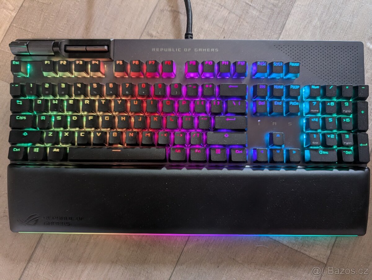 Prodám ASUS ROG Strix Flare II