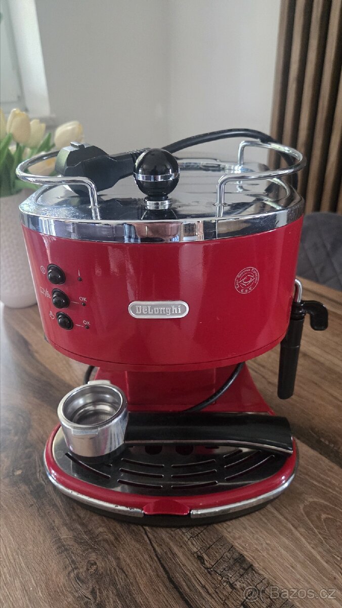 Kávovar delonghi