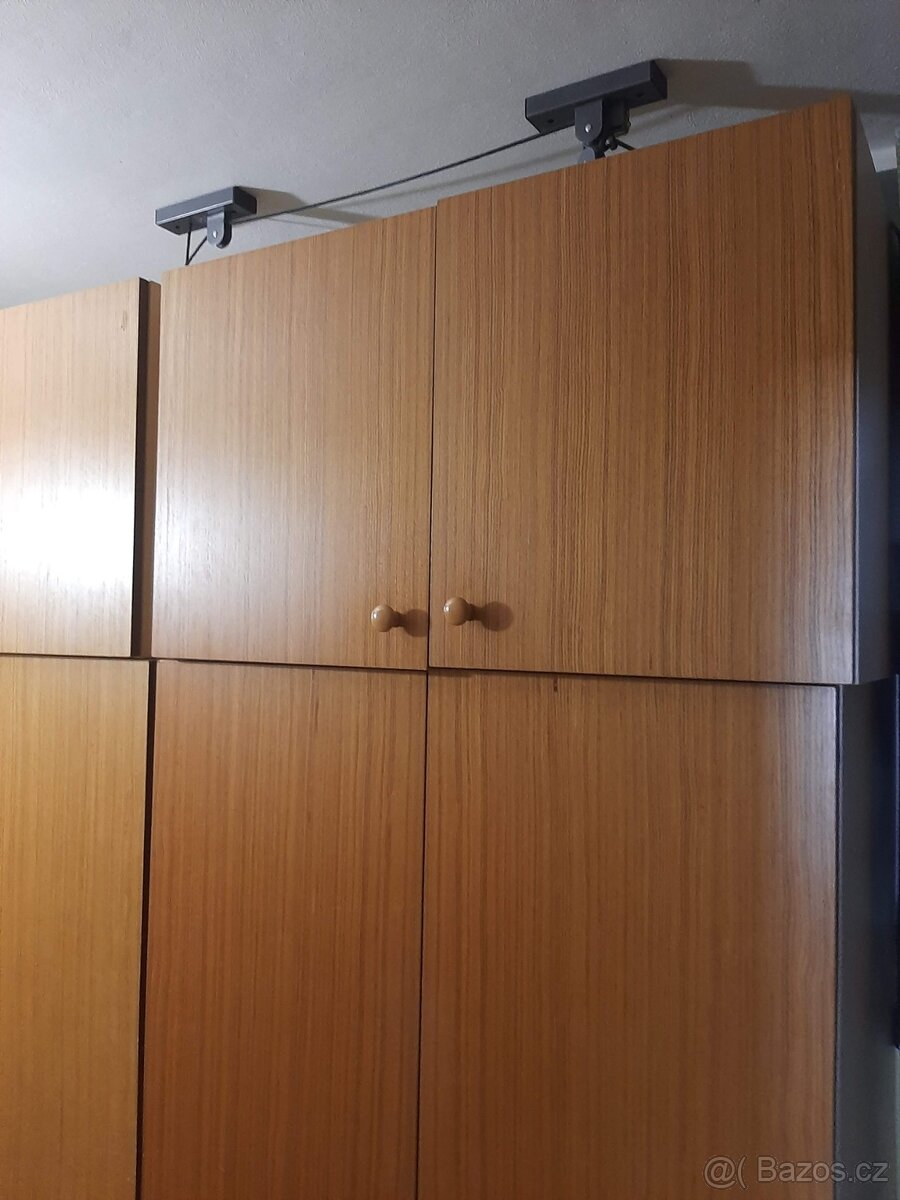 Skříně