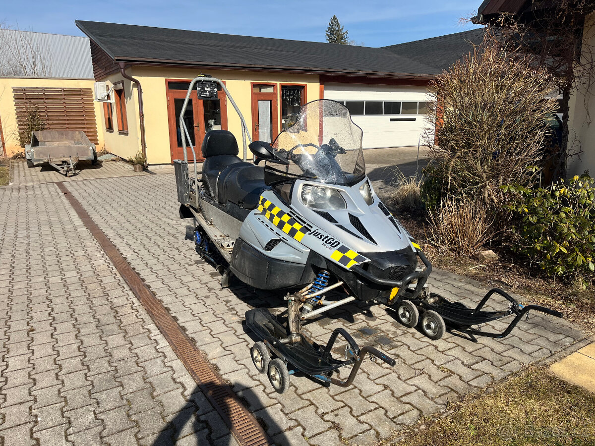 Arctic Cat Bearcat Z1 XT