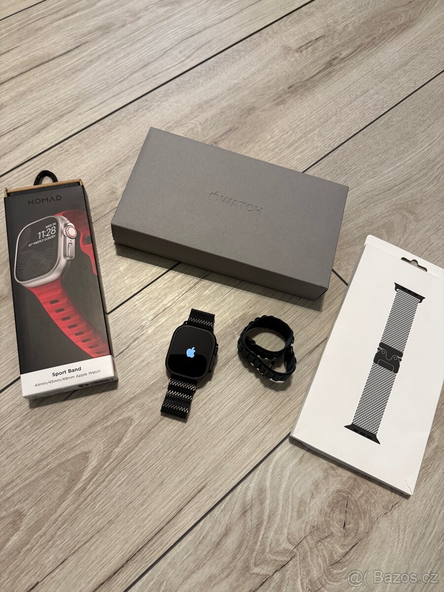 Apple Watch Ultra 2 Ceullar černý titán