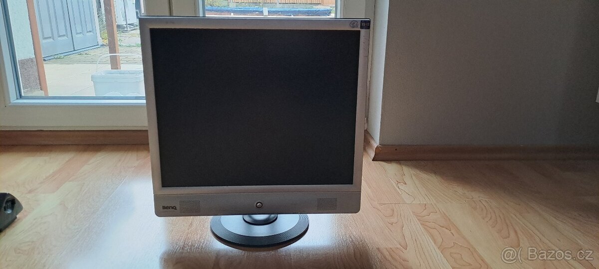 LCD monitor Benq Q7C4, 17", dobrý stav