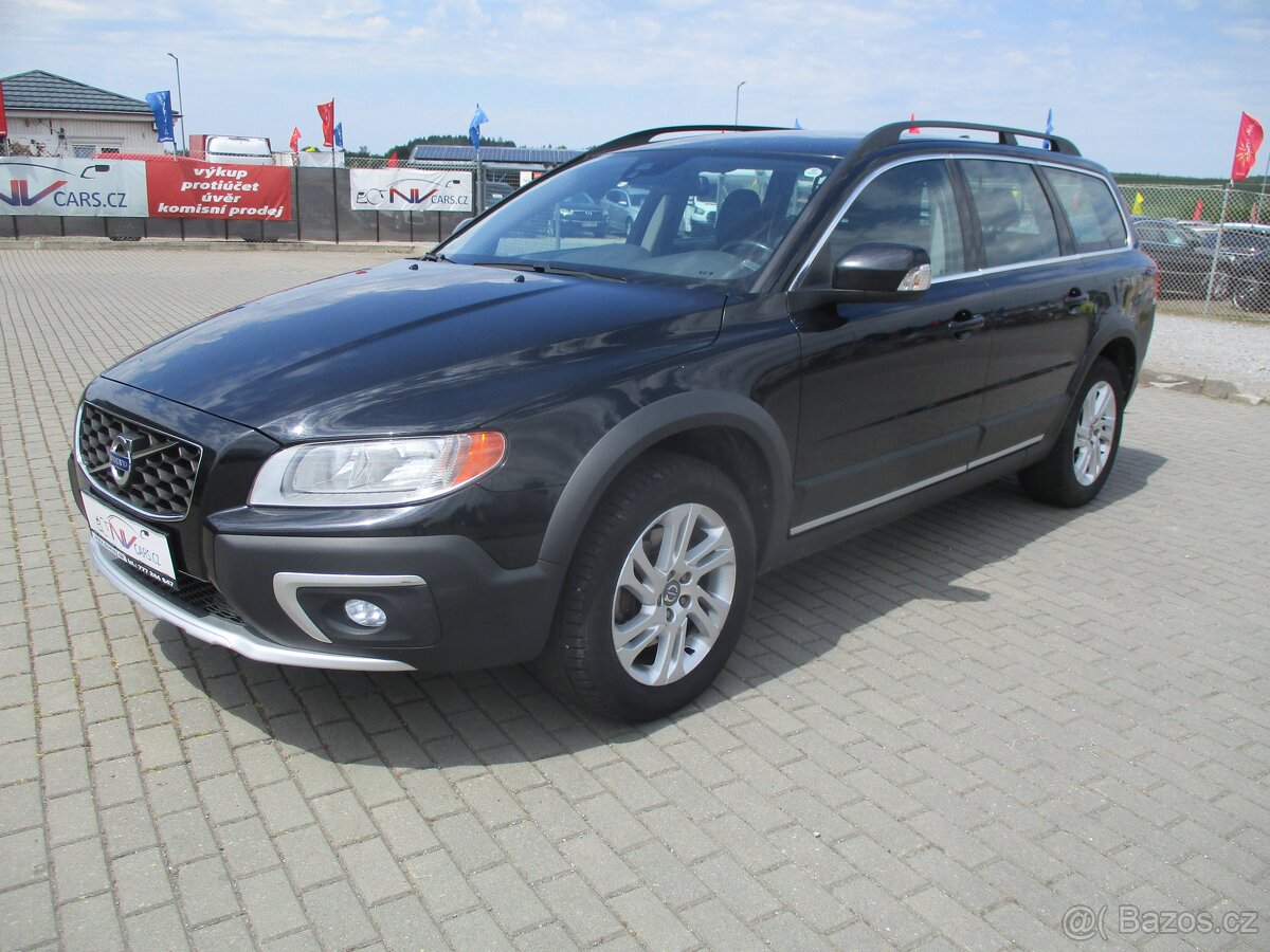 VOLVO XC70 2,4D 133kw Geartronic Momentum AWD 2015