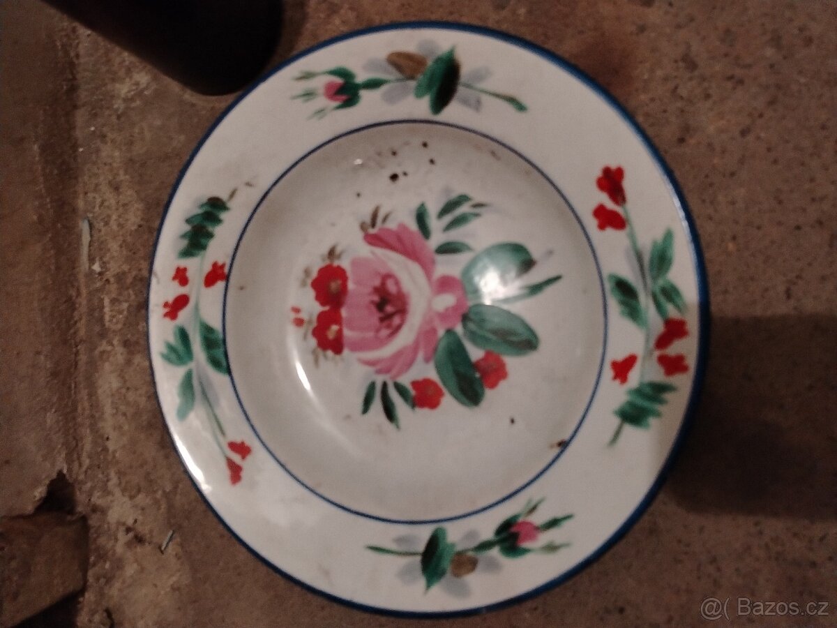 Krásné malované talíře
