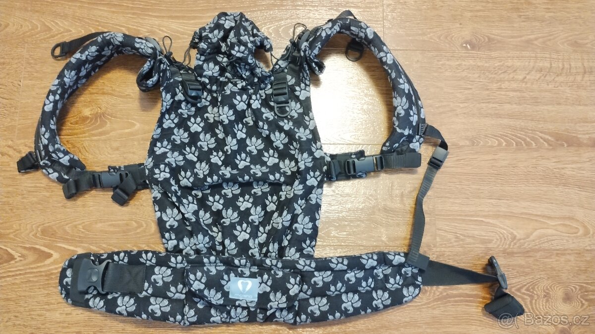 Rostoucí nosítko Moisha Grow + věci zdarma