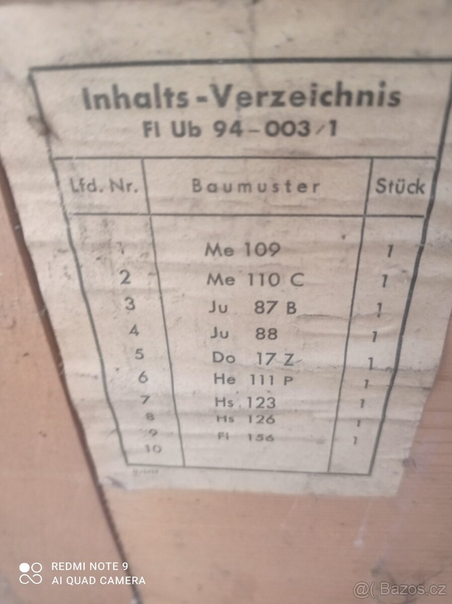 Dřevěná vojenská bedna