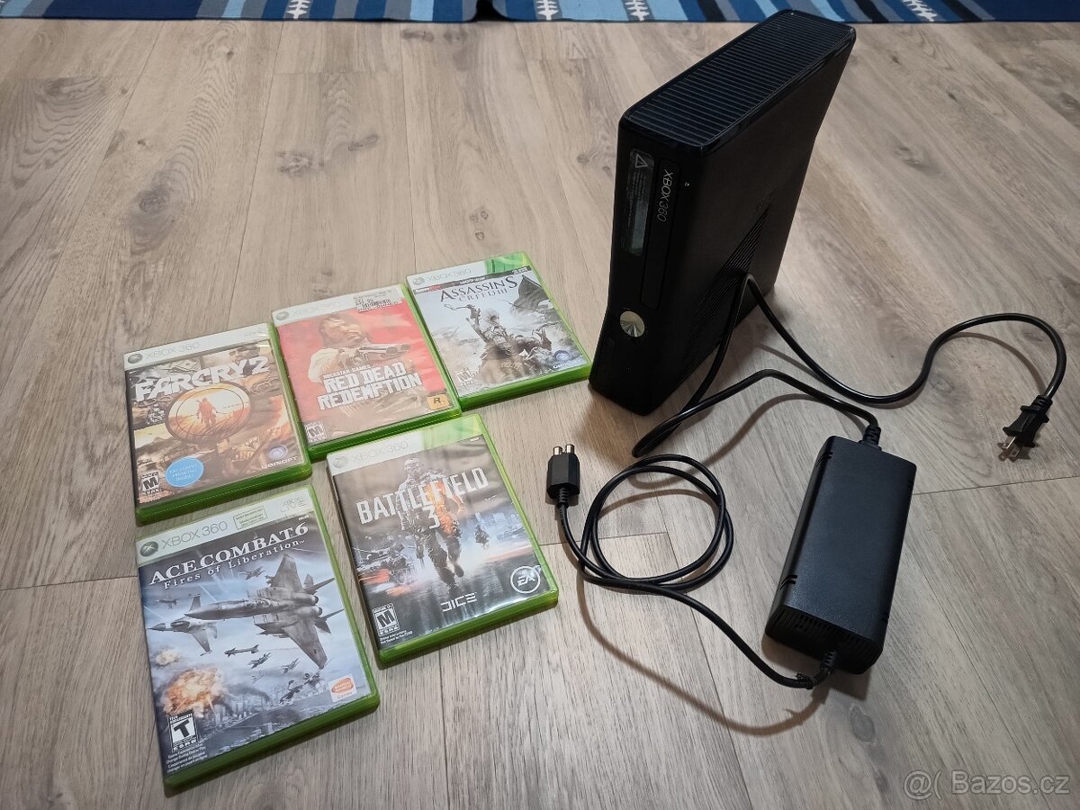 US Xbox 360 w/ 11 games + power converter