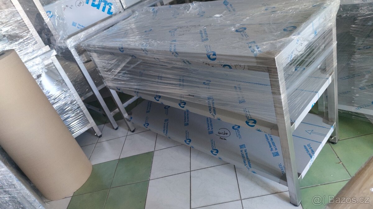 Nerezový pracovní stůl, gastro nábytek