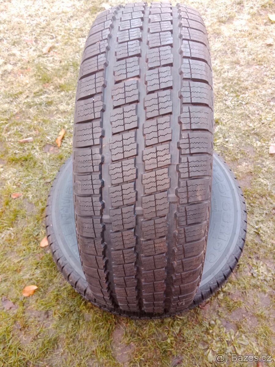 Zimni pneu  -zatěžové