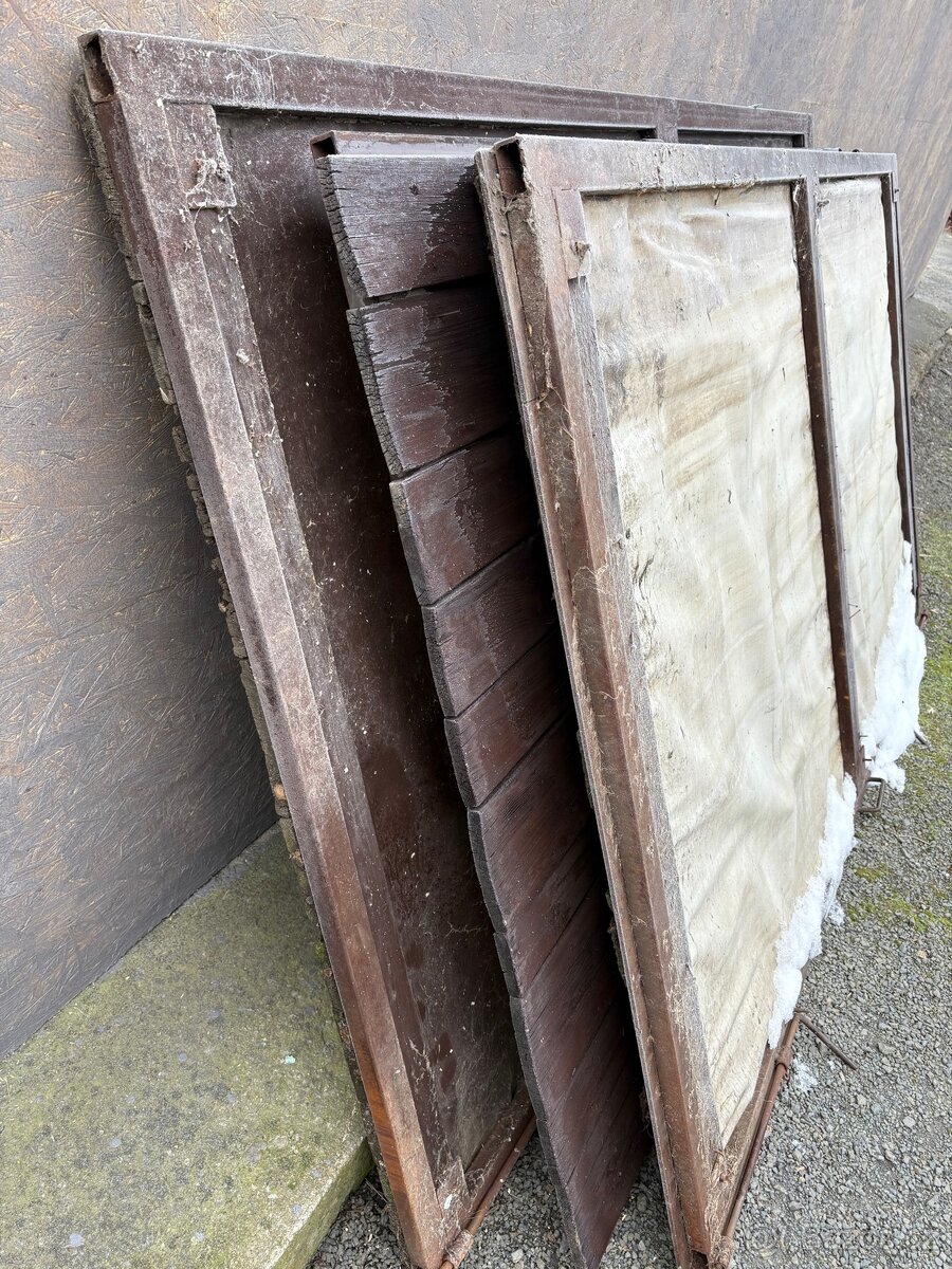 Vrata ke garáži 2ks