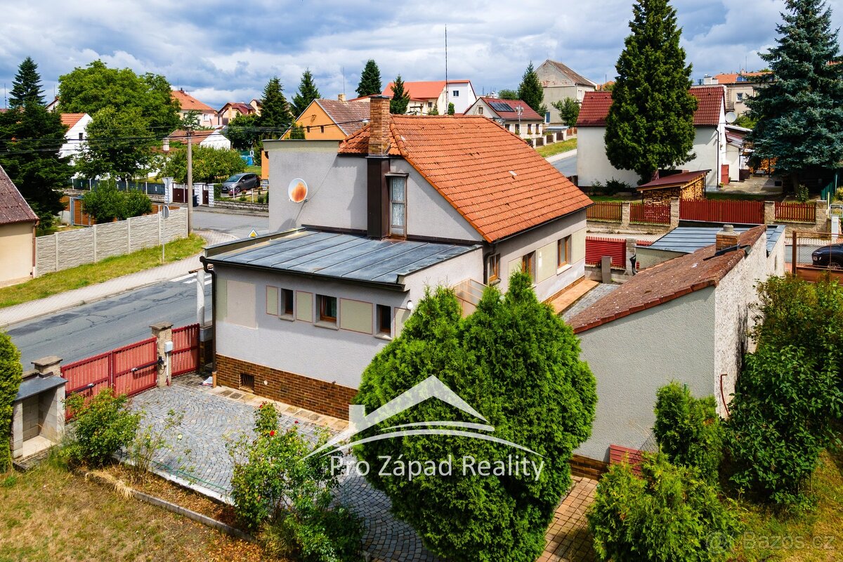 Prodej rodinného domu 5+1+T+G+Z,  154 m², Chlumčany