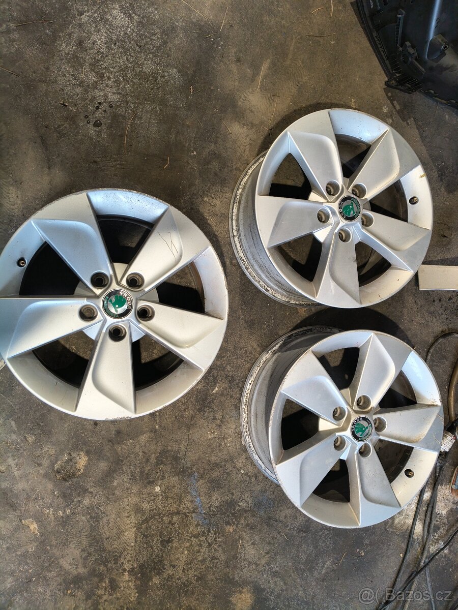 3 alu kola škoda Yeti r16