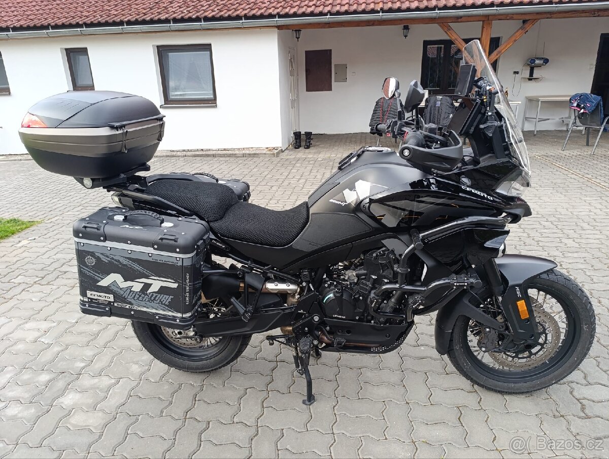 CFMOTO 800 MT EXPLORE