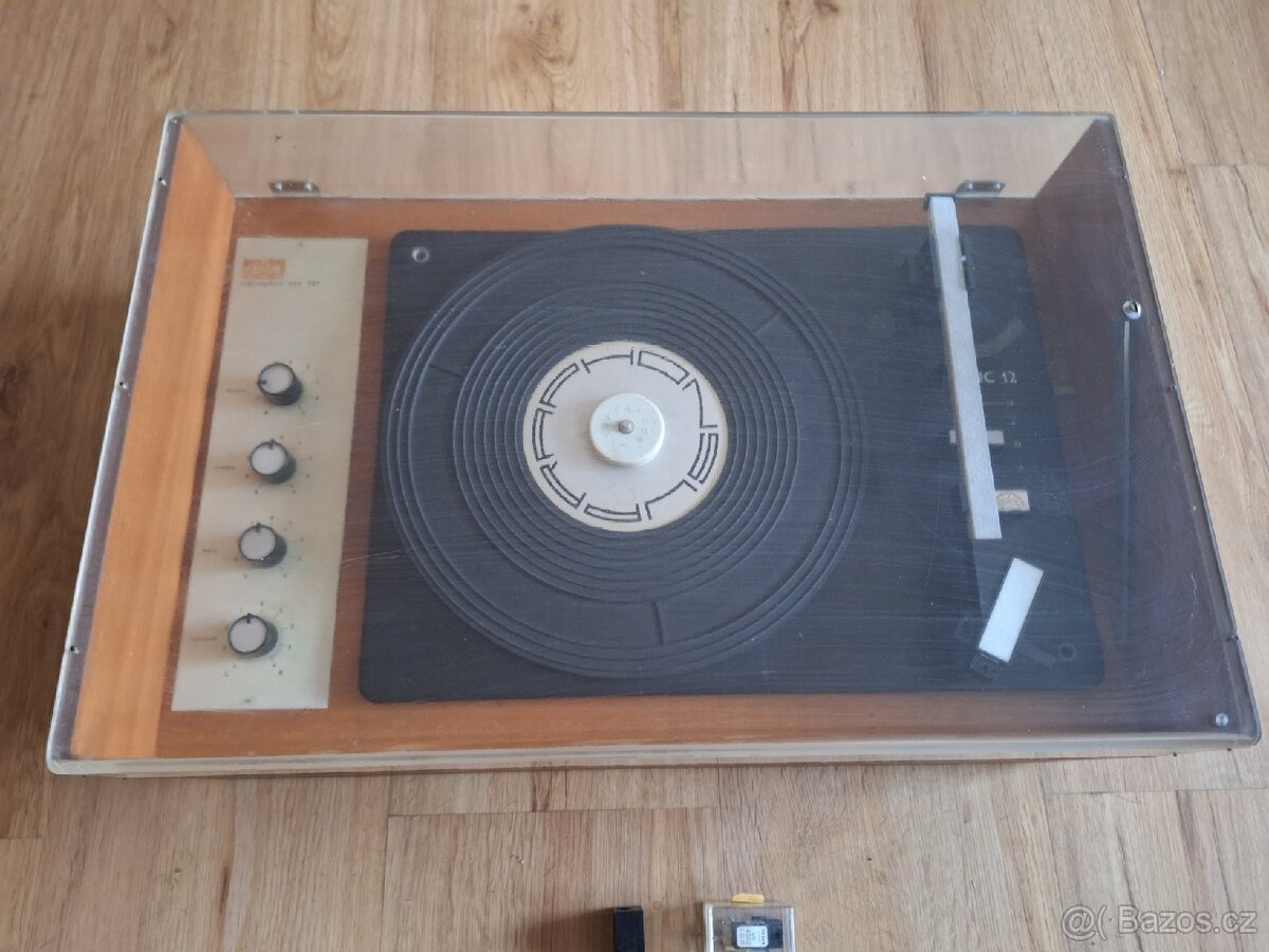 Gramofon supraphon nzc 121