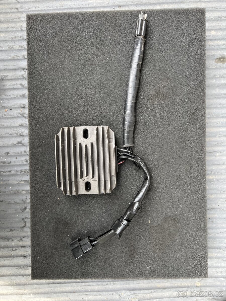 Regulátor dobíjení, Suzuki Gsxr 750 k6
