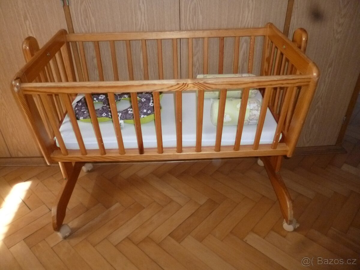 kolíbka pro miminko