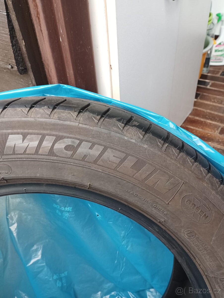 4x ZÁNOVNÍ 215/55 R17 Letní pneu Michelin Primacy 3 ST