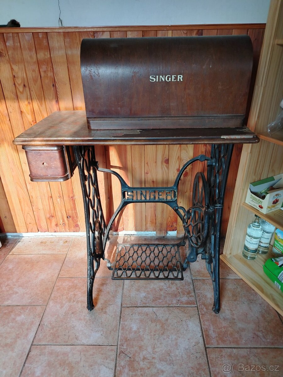 Retro šicí stroj