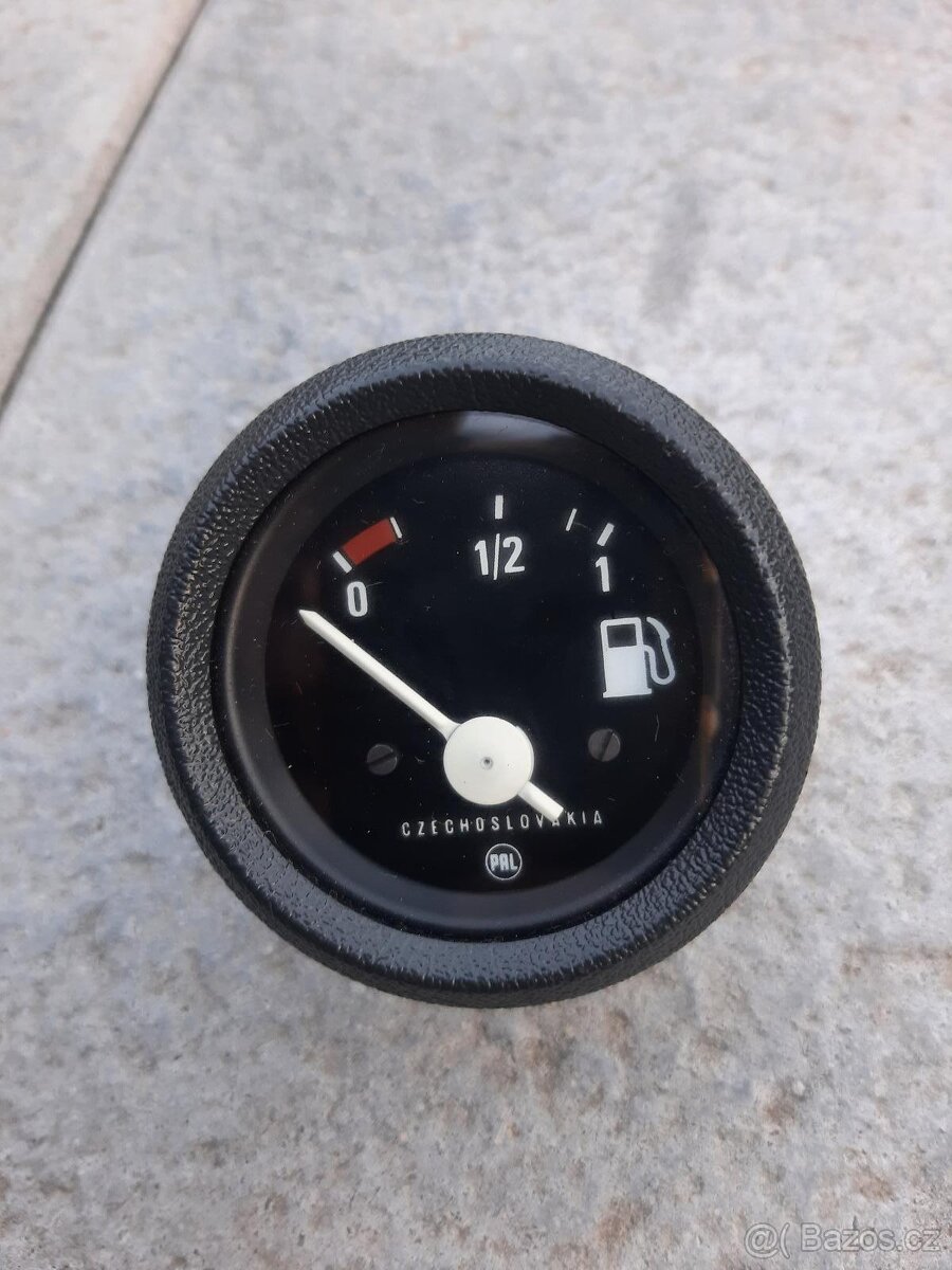 B69 Palivoměr budík Škoda 105 110R 120 130 čisté