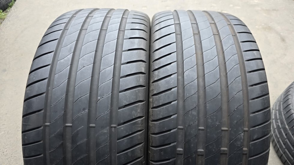 Letní pneu 245/35/19 Bridgestone