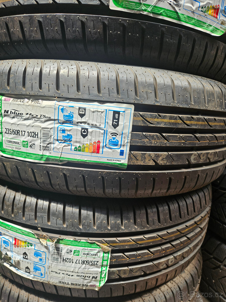 235/60R17 102H NEXEN