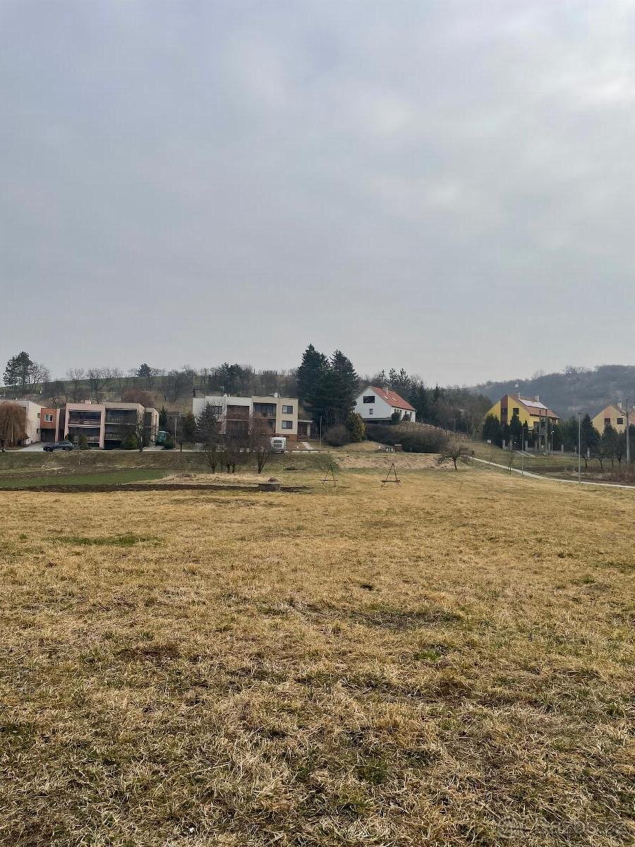 Prodám stavební pozemky na k.ú. Milešovice