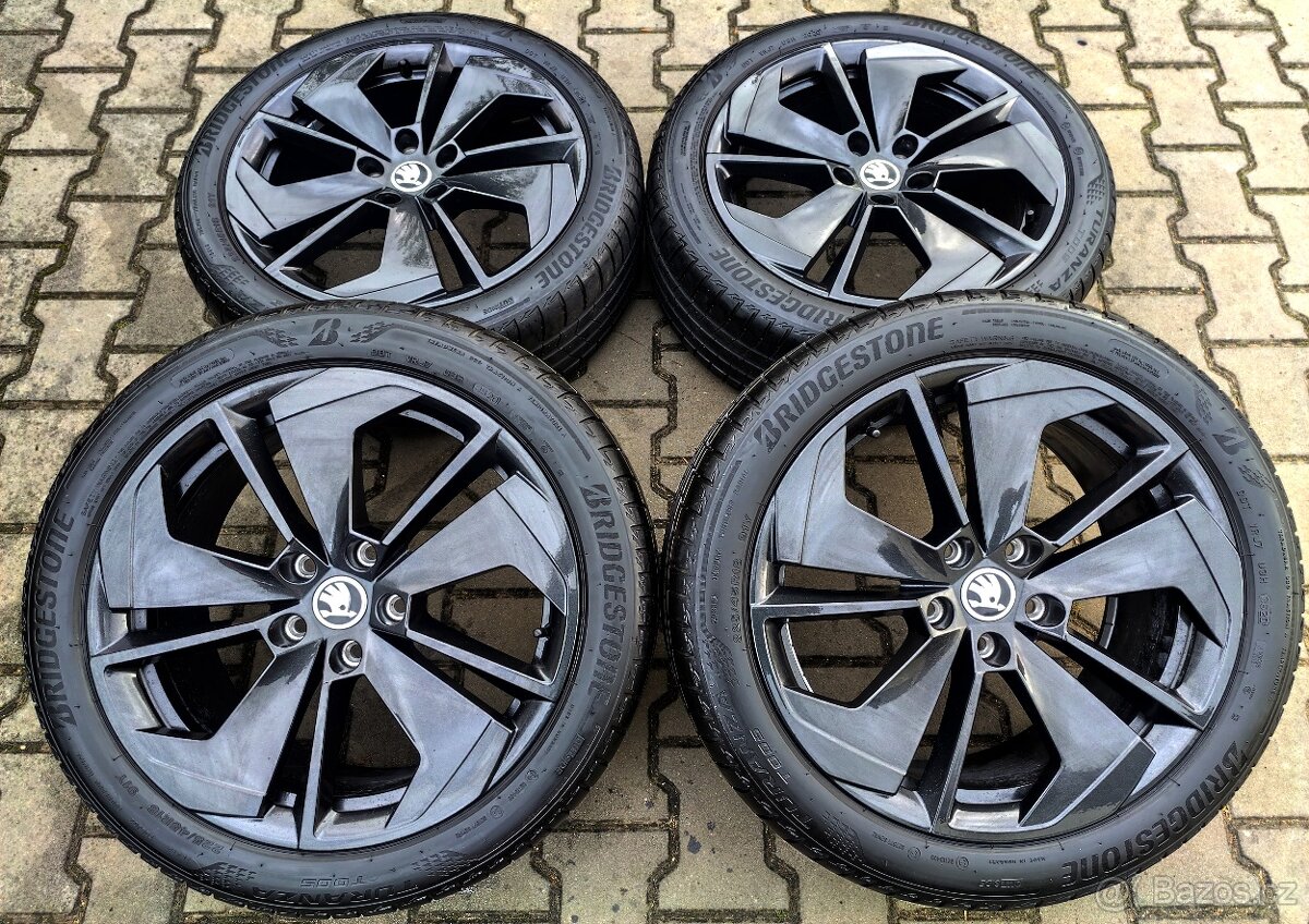 Alu kola originál Škoda Octavia IV , RS 5x112 R18 Comet