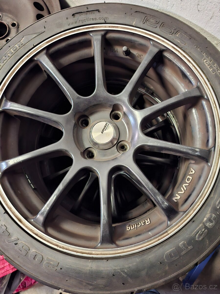 Závodní pneu RGC02TD – 205/45 R16 směs soft.