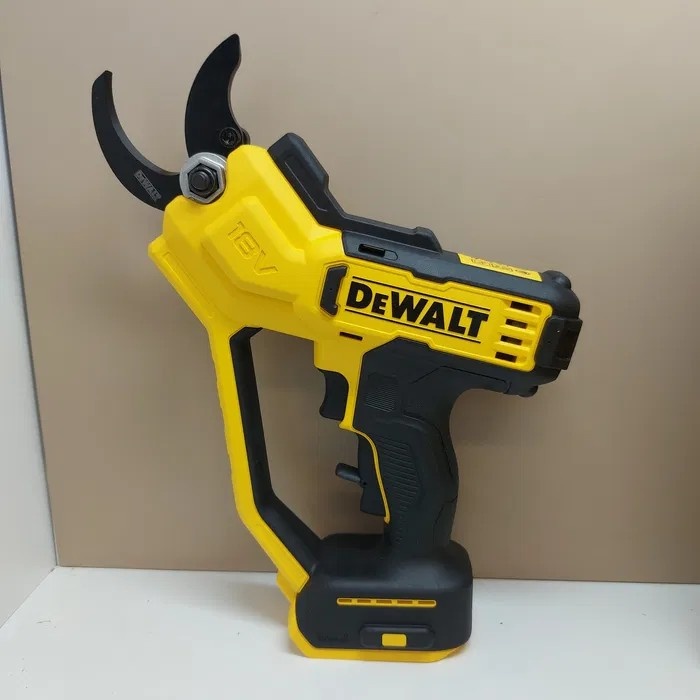 Nové Aku nůžky DeWALT DCMPP568N-XJ