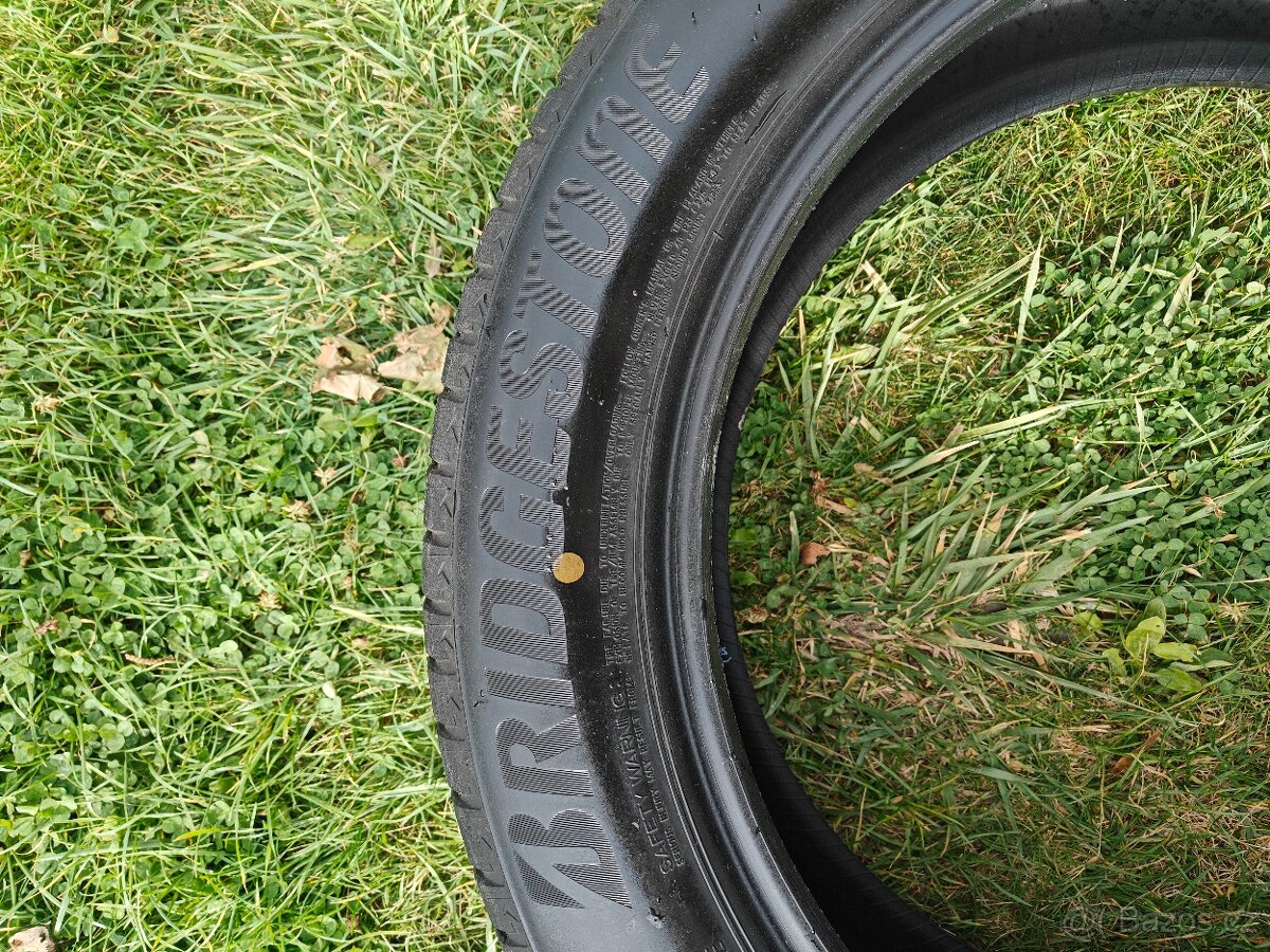 Bridgestone Alenza 225/55/R19