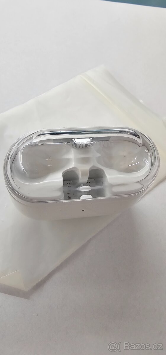 Prodám nabíječku k sluchátkům Galaxy Buds 3 Pro