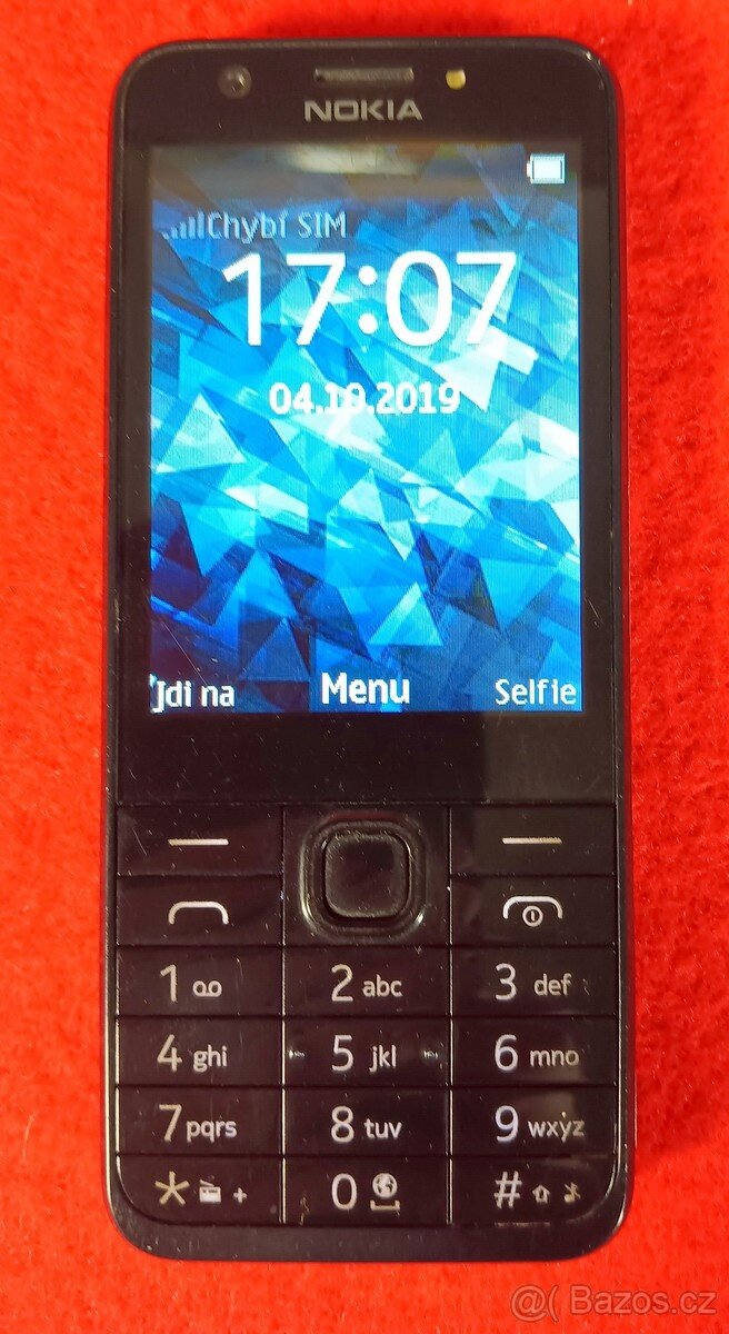 mobilni telefon Nokia 230, aluminium back, rok 2017
