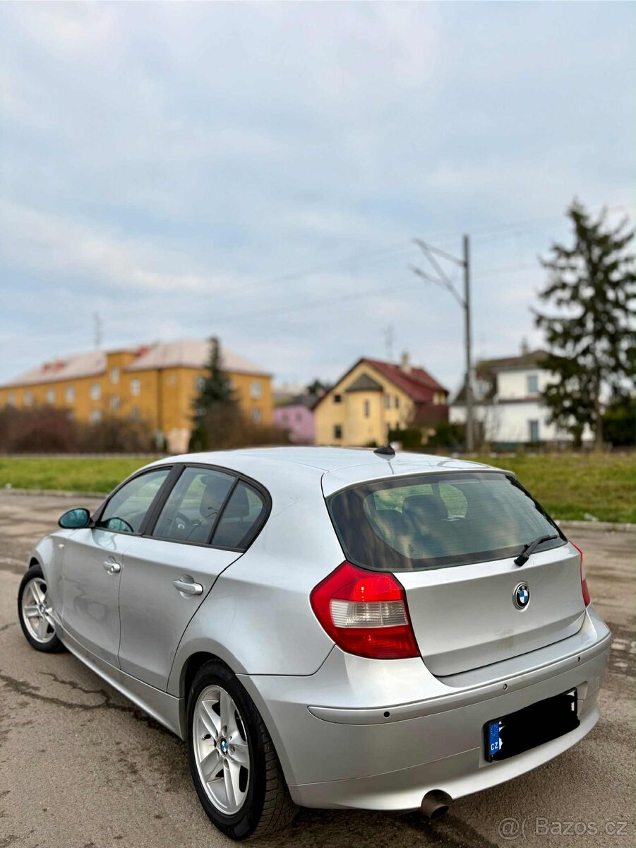 BMW 116i 85kW LPG, R.V 2006, nájezd 260 xxx, pěkný stav