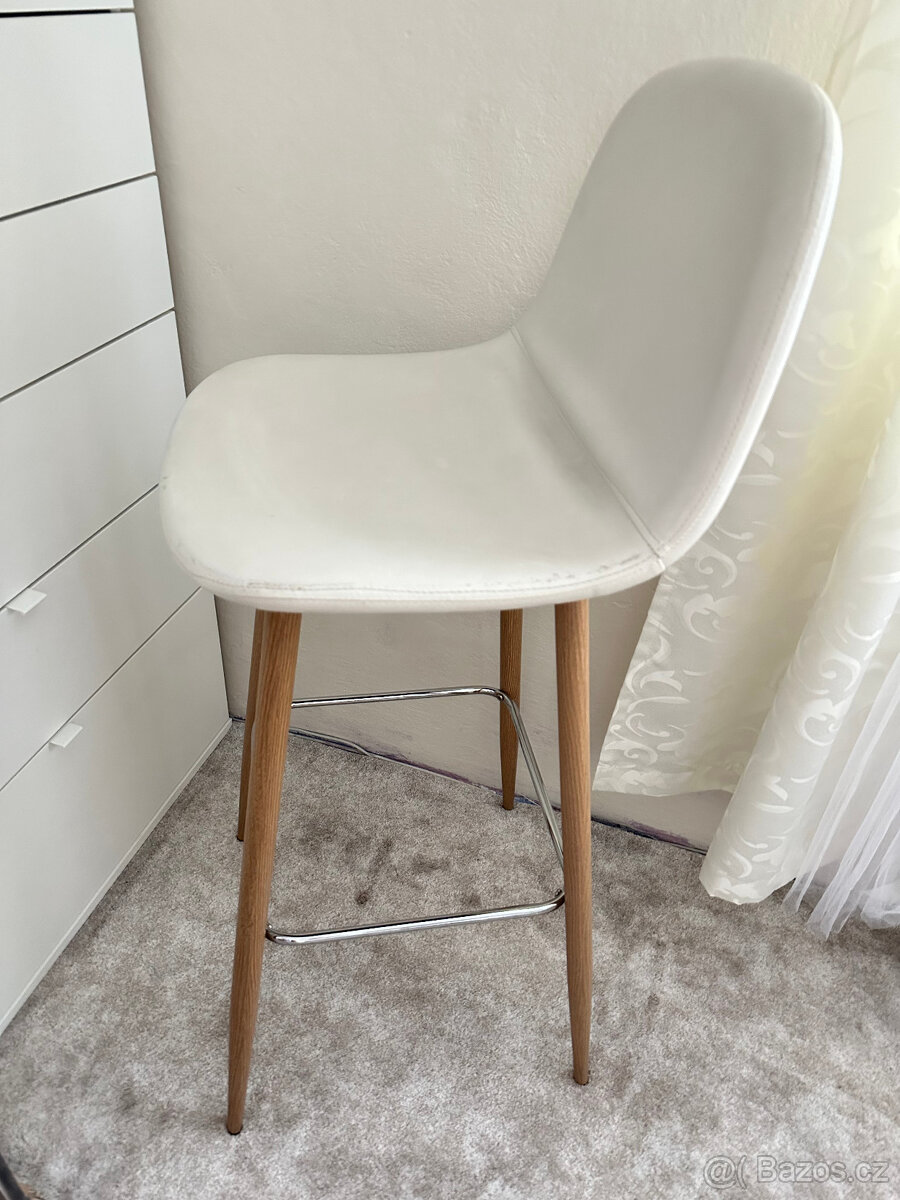 1x hezká barová židle