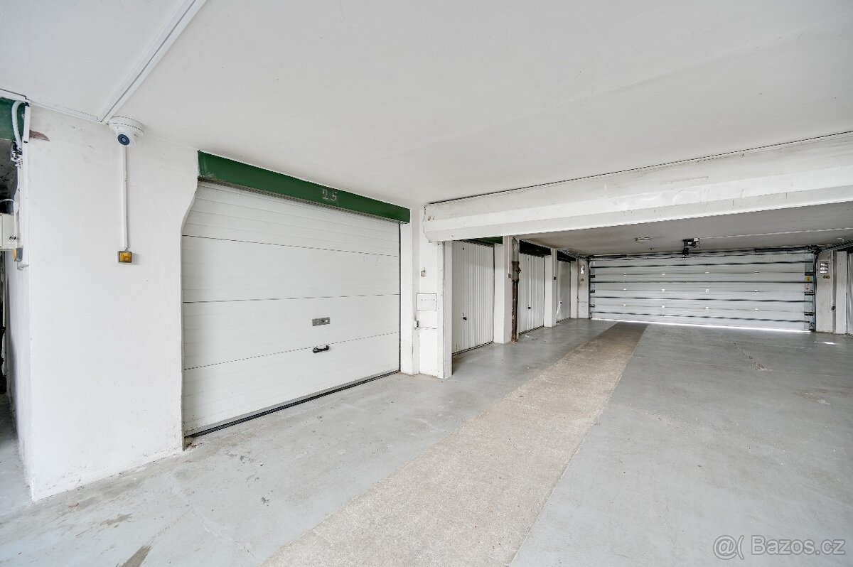 Vnitřní garáž Olomouc u Sportovní haly