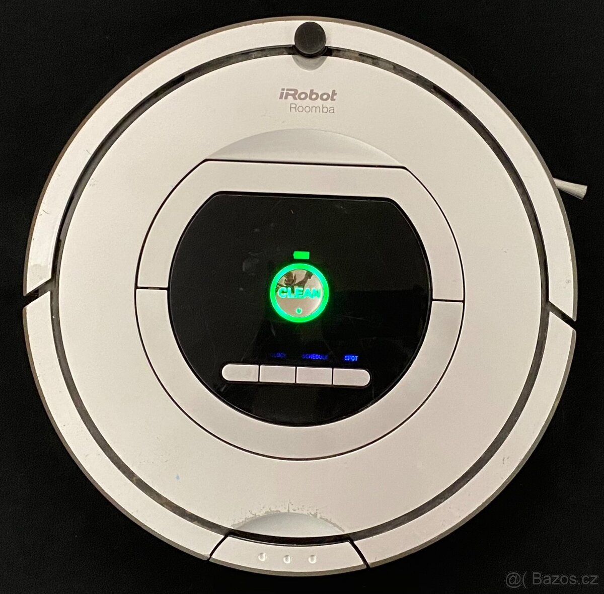 iRobot Roomba 760 po generálce s příslušenstvím