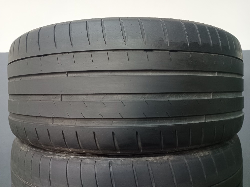 255/45 R20 MICHELIN (0621)