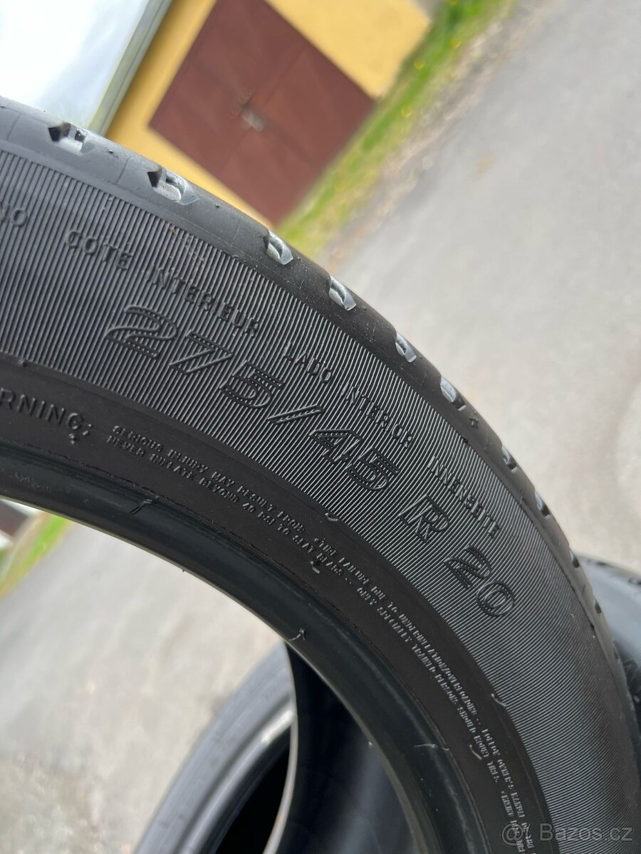 275/45/R20