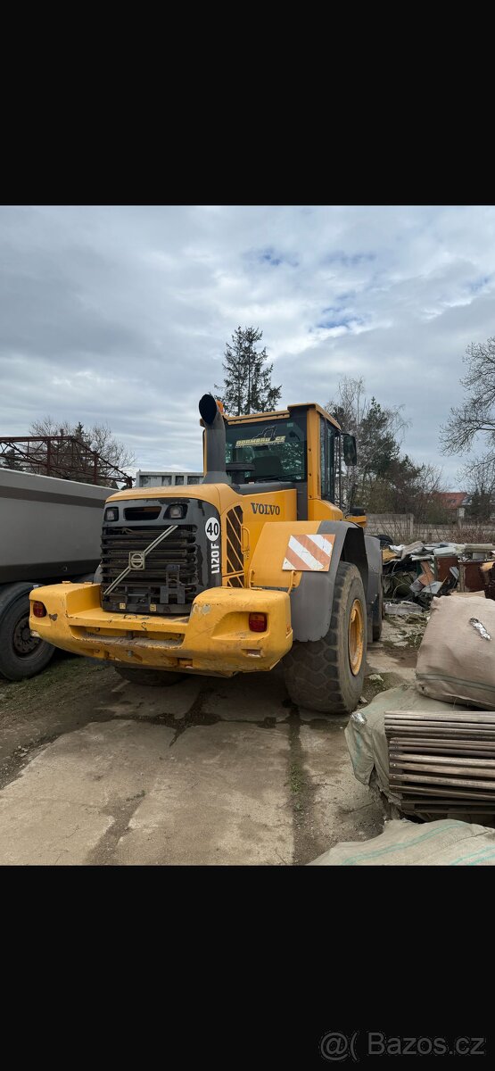 Volvo Čelní nakladač L120F