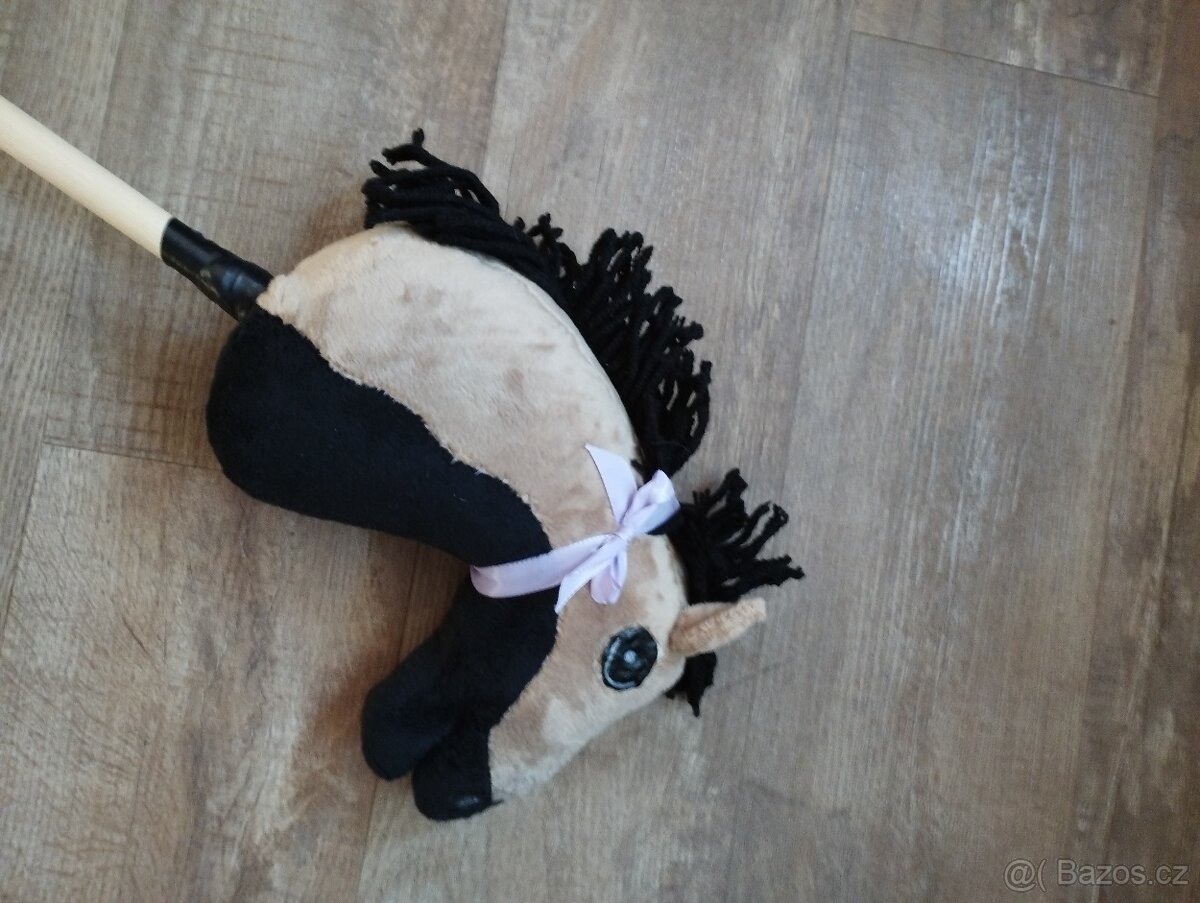 Hobby horse S