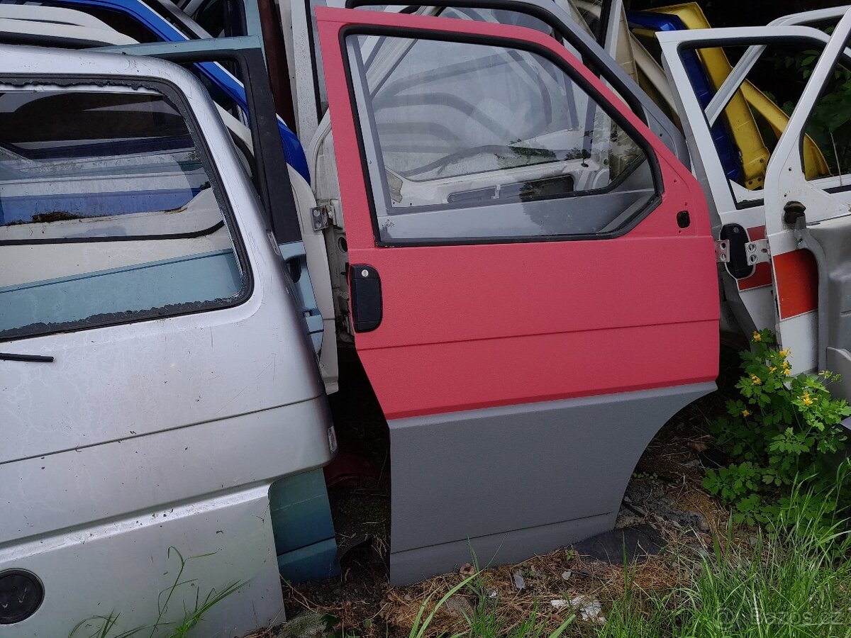 VW T4 přední dveře lepší stav