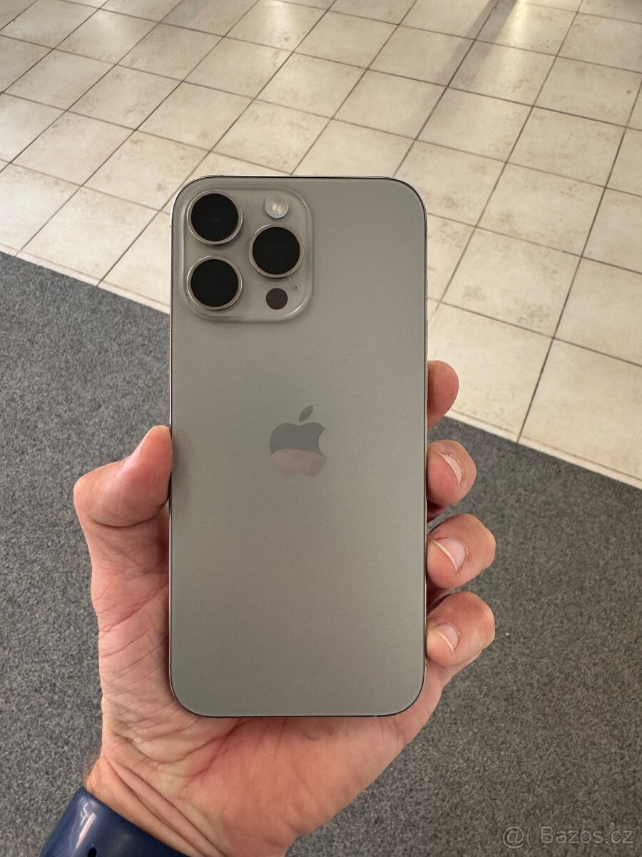 iPhone 16 Pro Max 256 GB – přírodní, top stav, 2 roky záruka