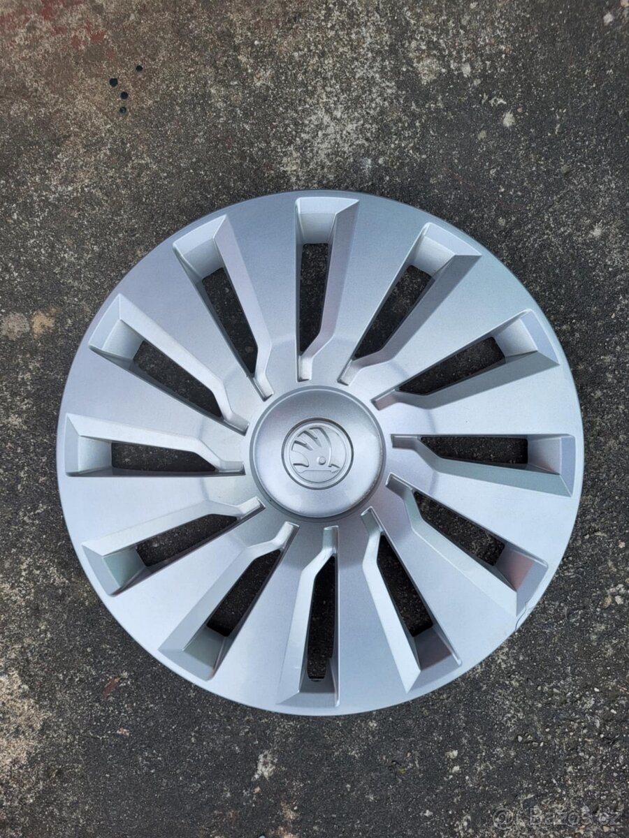 1 kus poklice Škoda Octavia/Scala 16"