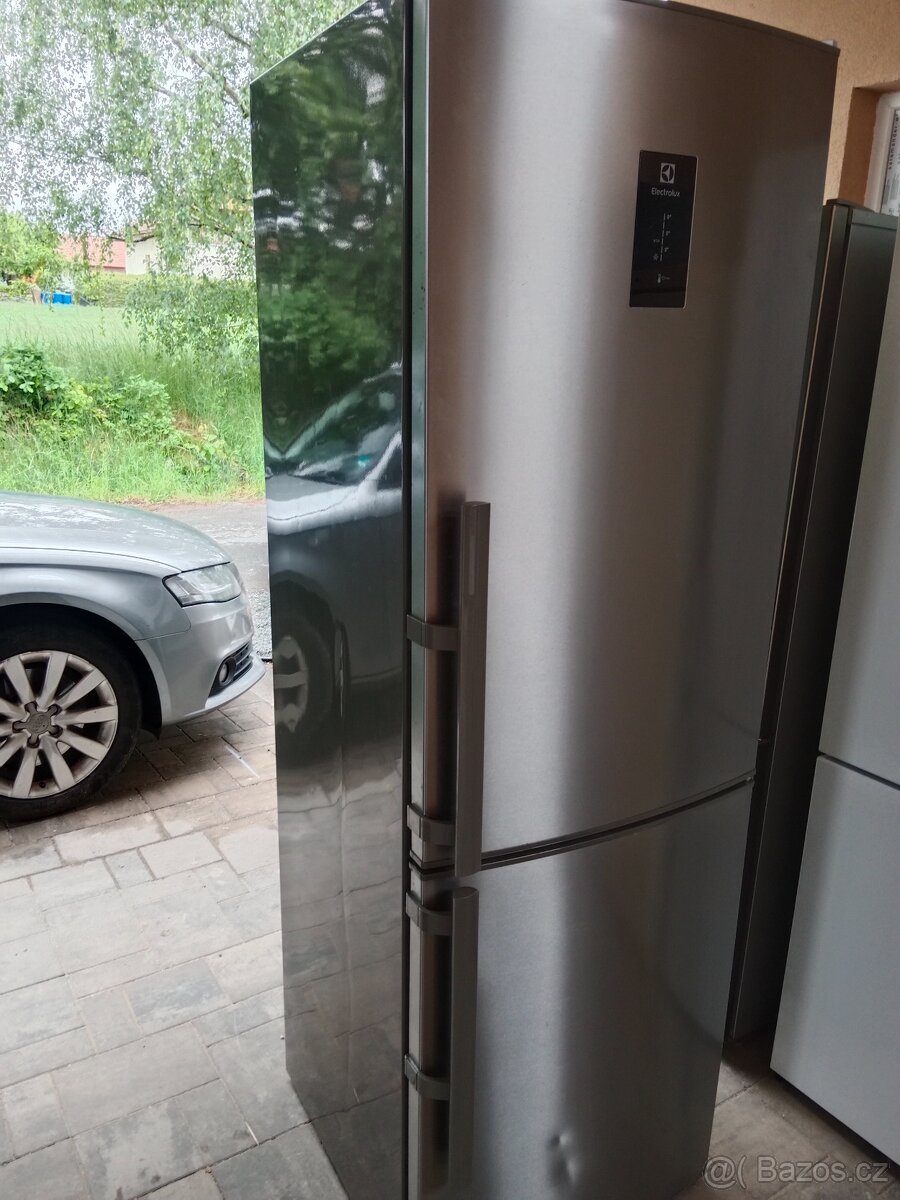Lednice s mrazakem Elektrolux No Frost