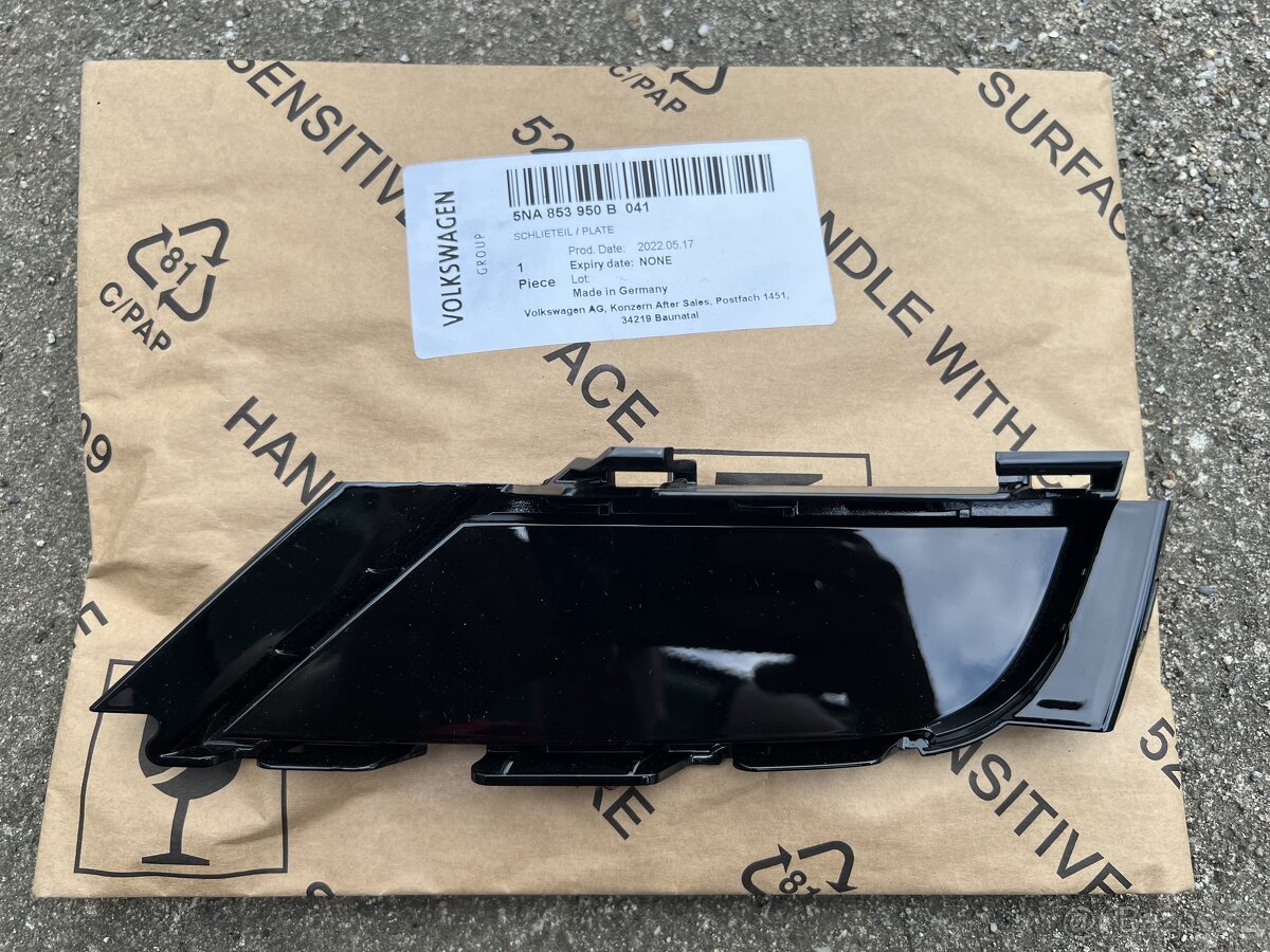Lišta blatníku Tiguan 5NA853950B 041